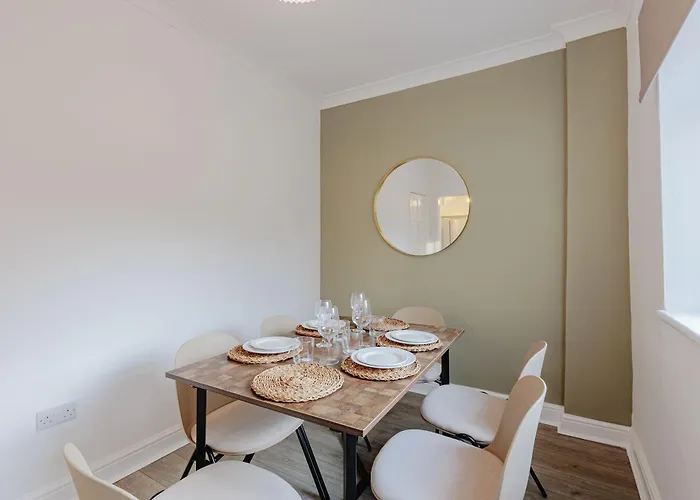 Grinkle アパート レッドカー